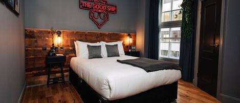 Matelas mémoire de forme, mini-bar avec articles gratuits