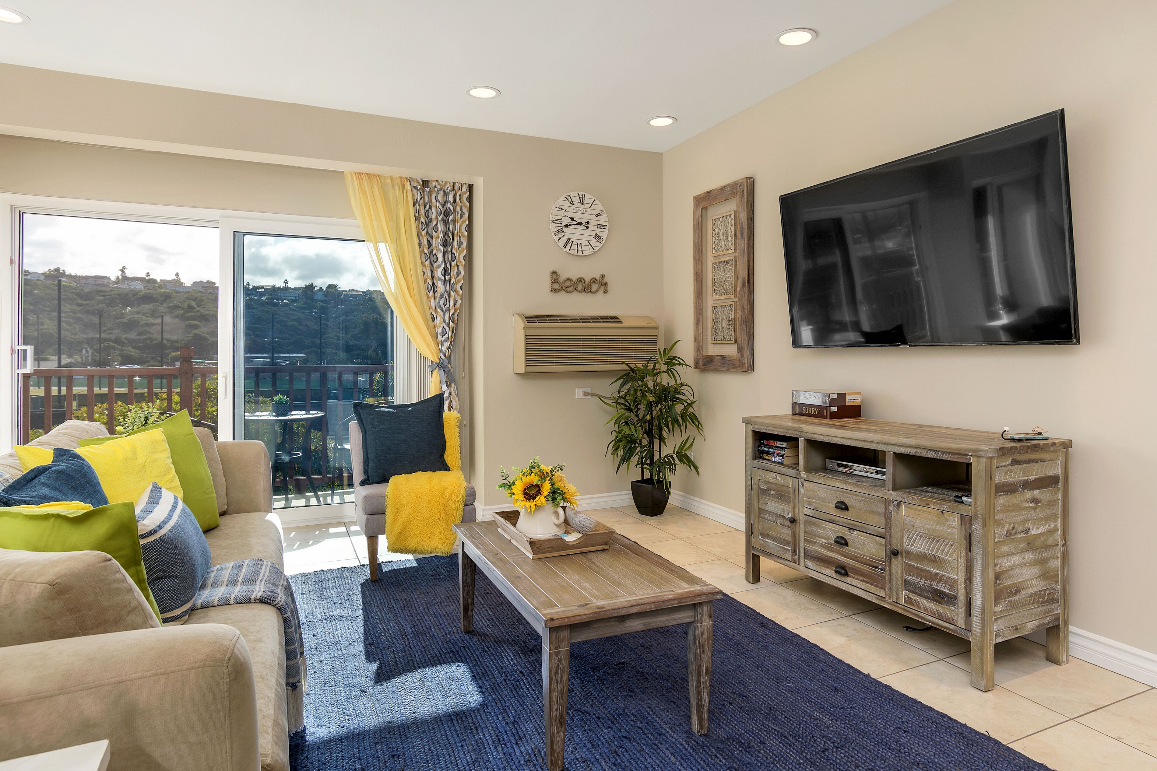 674 Updated Studio inside the gates of the Resort