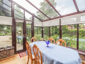 Dining - The Stable - 2 bedroom annexe, near Longleat (Warminster)