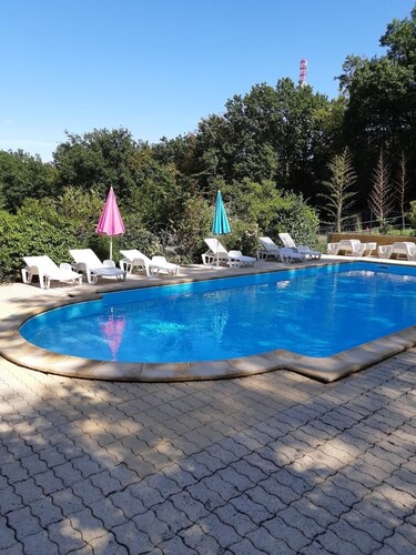 Studio in Dordogne for 2 people with Terrace + pool near Sarlat