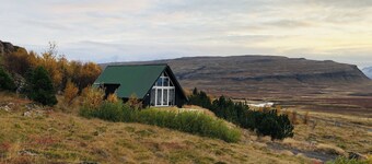 ユニークな景色の魅力的なコテージ
