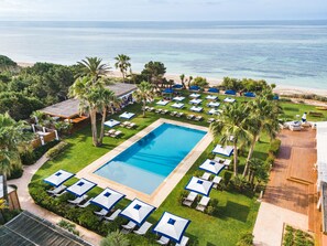 Außenpool, Cabañas (gegen Gebühr), Sonnenschirme