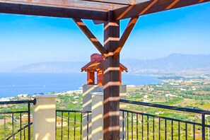 Balcony - Prengos Sea View Villa (Neo Chorio)