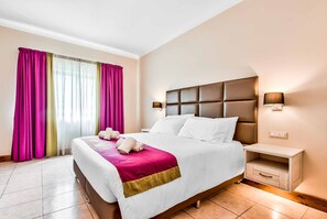 Villa, 3 slaapkamers, privézwembad | 4 slaapkamers, gratis wifi, beddengoed