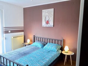 2 bedrooms, iron/ironing board, free WiFi, bed sheets - Apartment Calm & Relax (Pula)