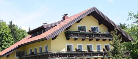 Apartment | Exterior