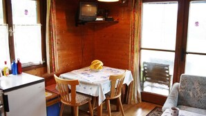 Unclassified image, 3 of 19, button - Peaceful Chalet in Thalgau With Mountain View (Thalgau)