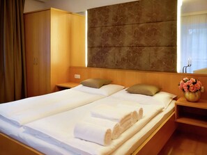 Chalet | 8 bilik tidur, dilengkapkan perabot secara berasingan 