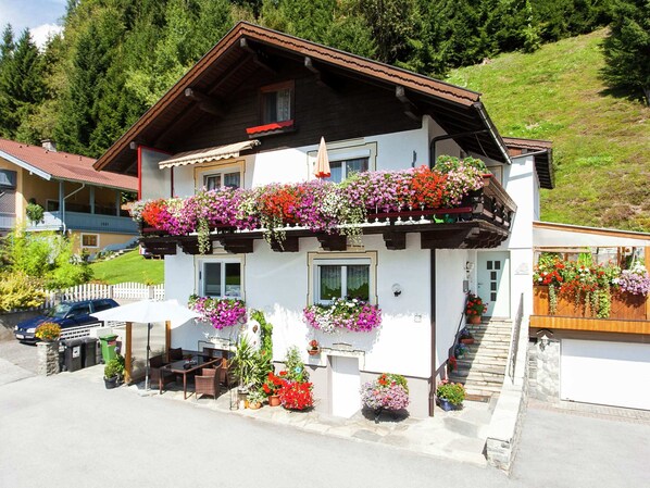Apartment | Exterior