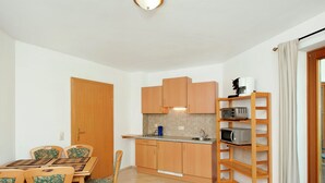 Unclassified image, 5 of 22, button - Pretty Apartment in Saalbach-Hinterglemm near Ski Area (Saalbach-Hinterglemm)