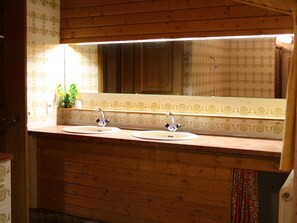 Appartement | Badkamer