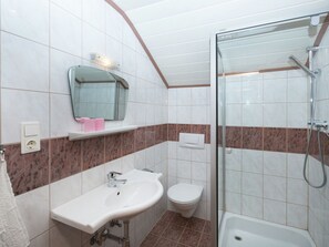 Shower - Apartment in Fulpmes With Balcony (Fulpmes)