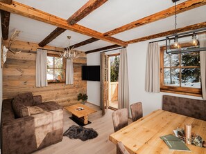 Chalet | Living room - Lovely Chalet in Weißpriach near Ski Lift (Weisspriach)
