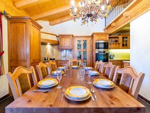 Dining - Boutique Apartment With Sauna in Saalbach-hinterglemm (Saalbach-Hinterglemm)