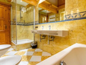 Apartment | Bathroom - Boutique Apartment With Sauna in Saalbach-hinterglemm (Saalbach-Hinterglemm)