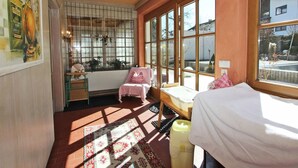 Reception - Cozy Villa near Ski Lift in Fügen (Fuegen)