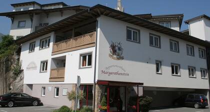 Magnificent Chalet in Kaprun With Balcony and Mountain Views