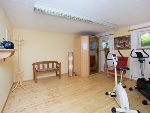 2 bedrooms, bed sheets - Beautiful Apartment in Strass im Zillertal With Parking (Strass im Zillertal)