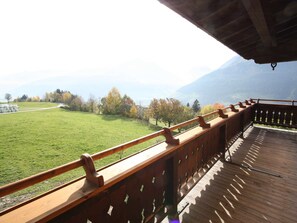 Balcony - Spacious Apartment in Salzburger Land (Mittersill)