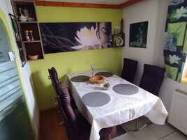 Apartment | Dining