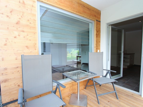 Chalet | Balcony - Spacious Chalet in Neukirchen am Großvenediger near Ski Area (Neukirchen am Grossvenediger)