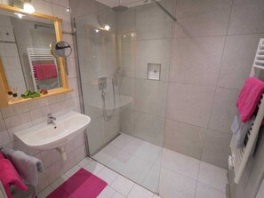 Apartment | Bathroom - Animal -friendly Apartment in Leogang (Leogang)
