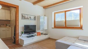 Unclassified image, 4 of 21, button - Spacious Apartment in Saalbach-Hinterglemm near Ski Lift (Viehhofen)