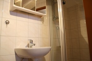 Apartment | Badezimmer