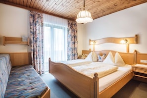 Apartment | 1 bedroom, bed sheets - Simplistic Apartment in Kleinar near Cross Country Skiing (Kleinarl)
