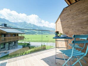 Unclassified image, 2 of 32, button - Modern Chalet With Sauna Near Ski Area in Piesendorf (Piesendorf)
