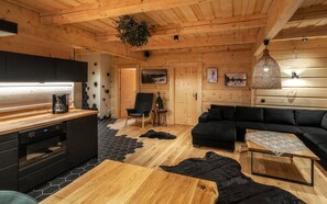 Suíte, 2 quartos | Sala de estar