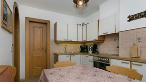 Dining - Modern Apartment in Uderns Near Ski Area (Uderns)