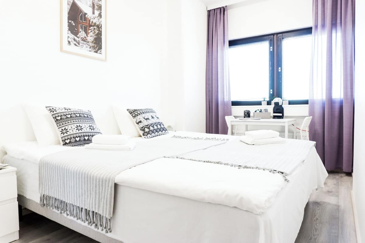 Hypo-allergenic bedding available, desk, laptop workspace