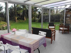 Interior - Country house Cosquer Lezaff (Dinéault)