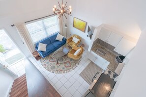 Interior - NEW, Stylish 4 minute walk from 7-Mile Beach! (West Bay)