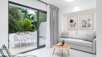 Premium Studio | Egyptian cotton sheets, premium bedding, Tempur-Pedic beds, in-room safe