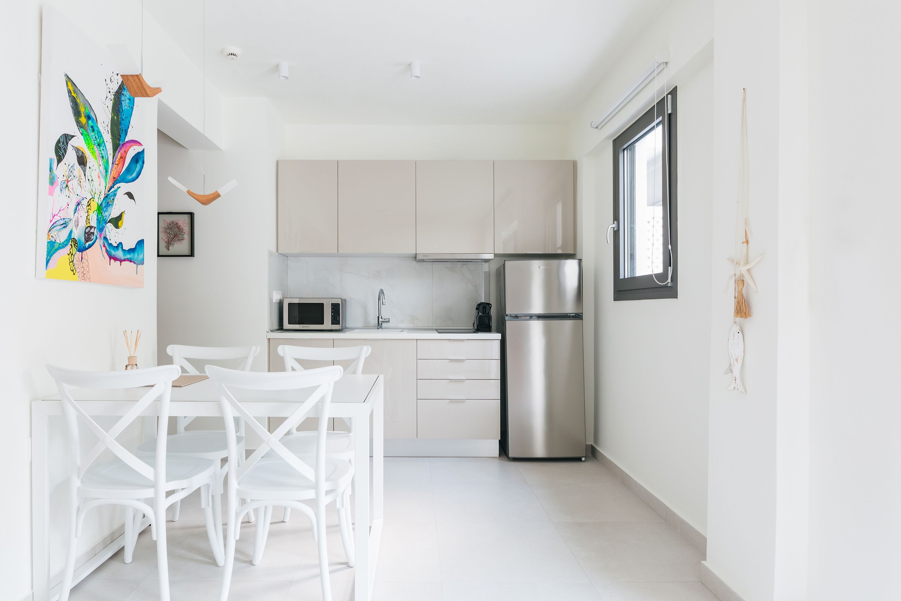 Deluxe Apartment, 2 Bedrooms | Dining room