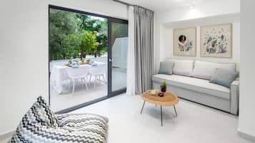 Premium Studio | Egyptian cotton sheets, premium bedding, Tempur-Pedic beds, in-room safe