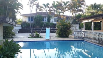 Udendørs pool