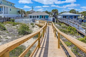 Property grounds - Oceanfront Beach House with Spacious Backyard by RedAwning (Fernandina Beach)