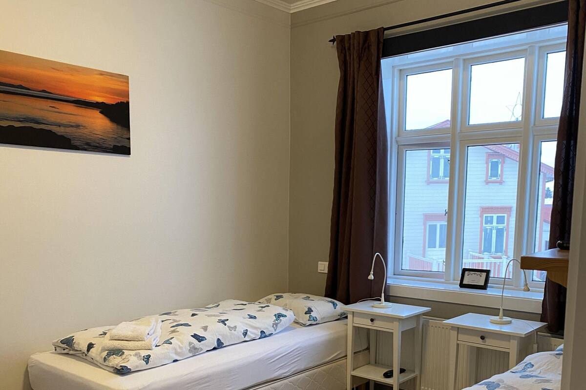 Triple Room, Shared Bathroom | Free WiFi, bed sheets