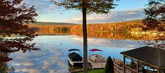 Pocono Area Lakefront Estate, GREAT FOR KIDS, Pontoon boat for rent, game room.