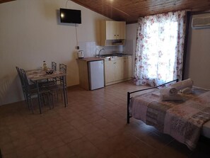 Loft | Iron/ironing board, free WiFi - Ocean Front Studios (Kefalonia)
