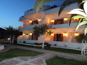 Front of property – evening/night - Ocean Front Studios (Kefalonia)