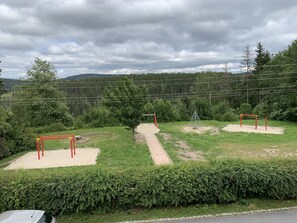 Property grounds - Vacation apartment directly at the cross-country ski trail entrance Charging possibility e-car / hybrid! (Johanngeorgenstadt)