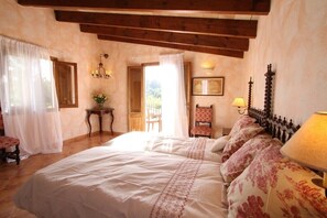 Double Room | In-room safe, iron/ironing board, free cots/infant beds, free WiFi - Ca Na Susi (Esporles)