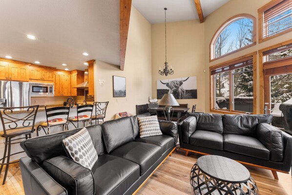 TV, fireplace - NEW OWNERS: 10-Min Walk to Ski Lift and Short Drive to River Run Village (Keystone)
