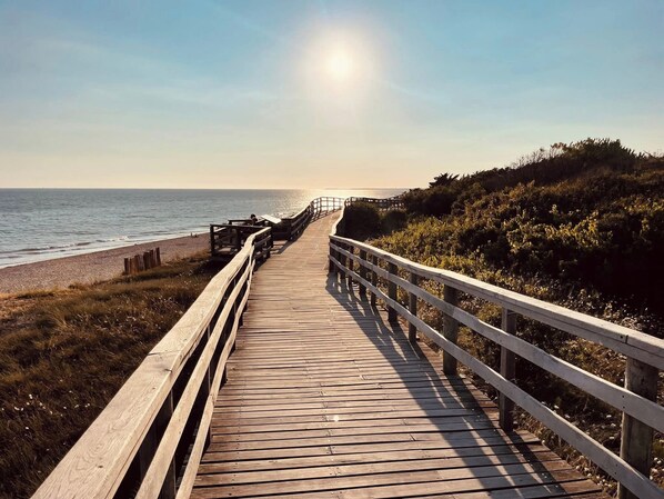 Beach nearby, beach towels