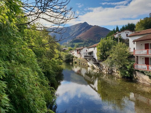 T2 + terrasse - Meublé de tourisme 3*** - Côte Basque  Mer et Montagne