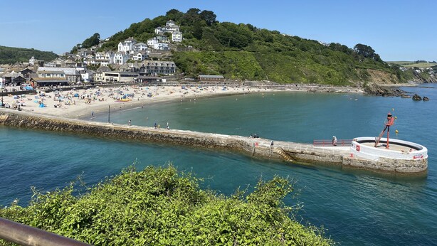 Beach - Charming rural Water Mill conversion with private hot tub & EV charging (Looe)